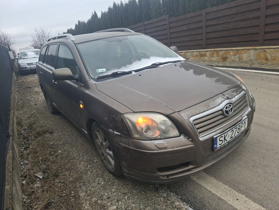 Toyota Avensis 2.0 D4D 5000 lei