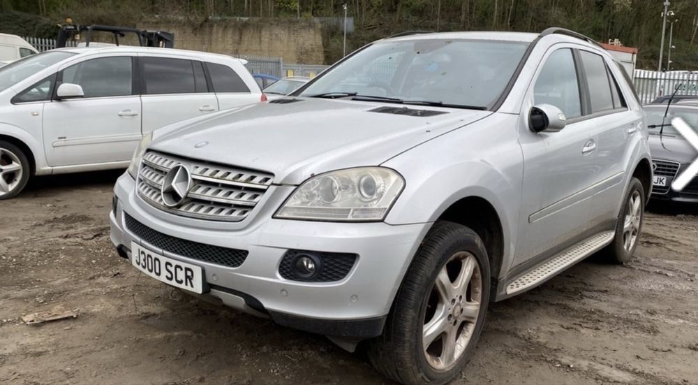 Mercedes   ML320