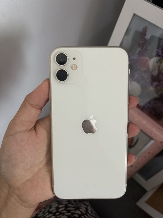 Айфон 11   iPhone 11