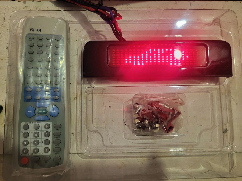 Продавам трети LED стоп с функция за програмиране на картинки и надпис