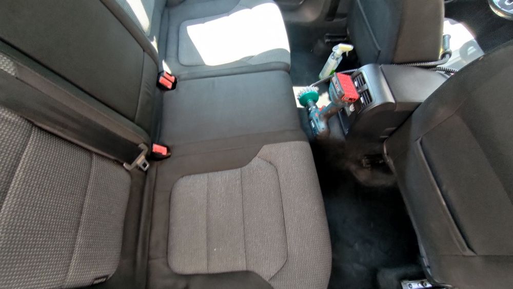 Мобилен детайлинг - почистване на автомобили на ваш адрес