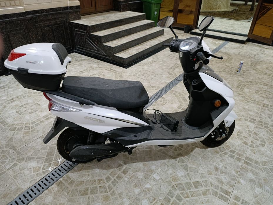 Mototsikl yangi ishlatilmagn