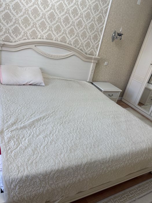 Спальний гарнитур кровать