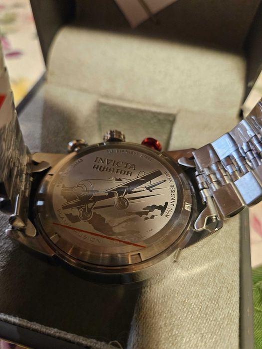 Часовник Invicta Aviator