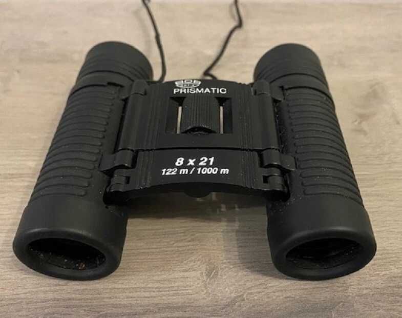 Binoclu profesional Prismatic 8x21 (carcasă: ALUMINIU cu protectie  Cauciuc )