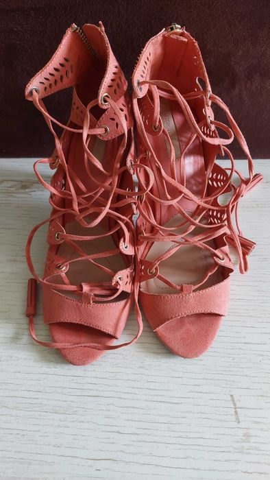 Sandale Stradivarius