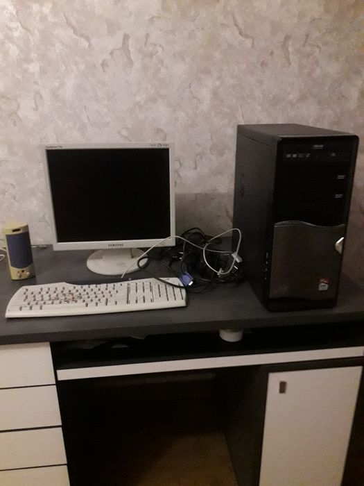 Продам б/у комьютер