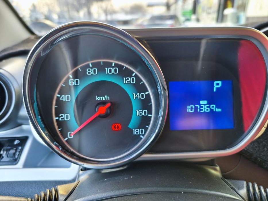 Продаётся Spark 4 позиция автомат