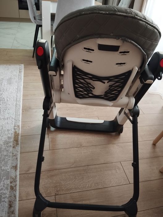 Продам итальянский стульчик для кормления Peg-Perego.