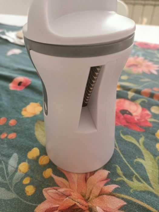 Ренде/уред  за зеленчукови или плодови спирали