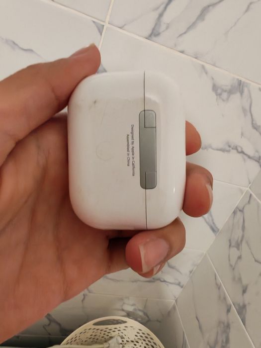AirPods наушники
