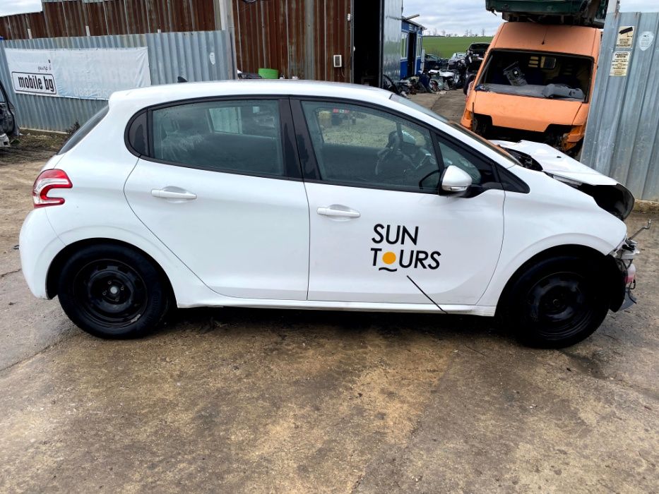 Продавам Peugeot 208 1.4 HDi, 68 hp, 2015 г. на части