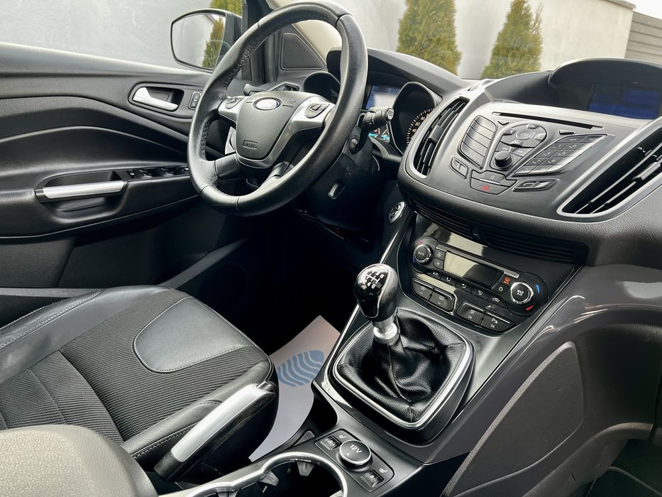 Ford Kuga - 4x4 - manual - Garantie 12 luni