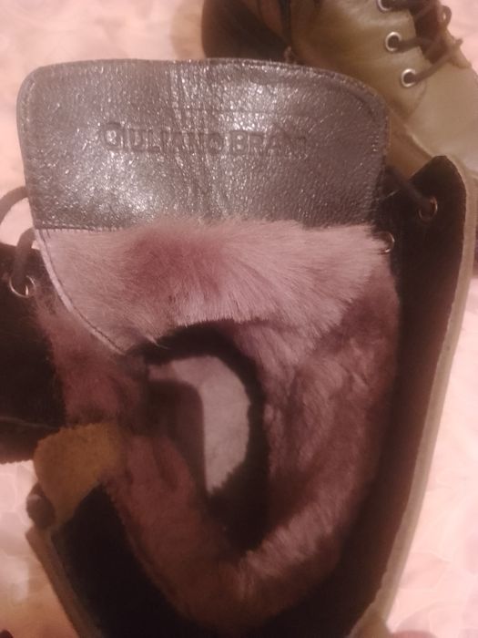 Продам ботинки зимние