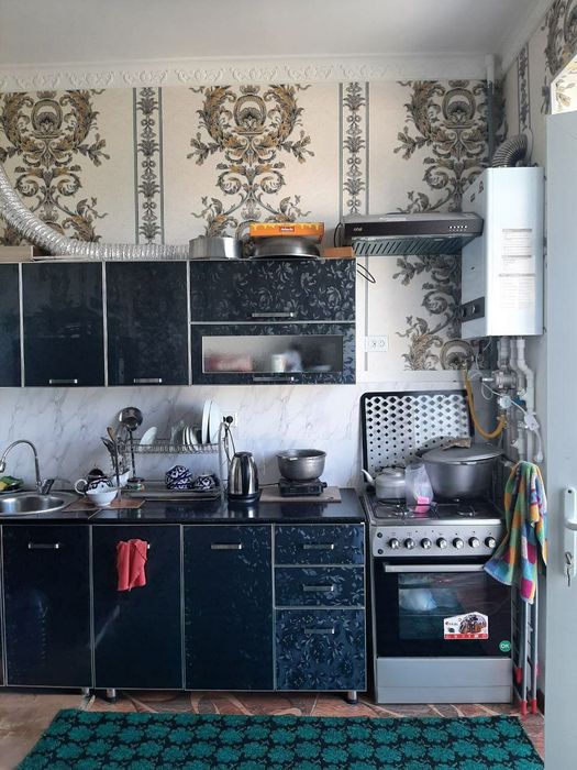 Mirzoulugbek rayon yalongoch 75 A 1xona  5 etaj navostiroyka  58000$