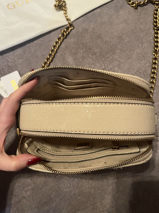 Продаю сумку GUESS