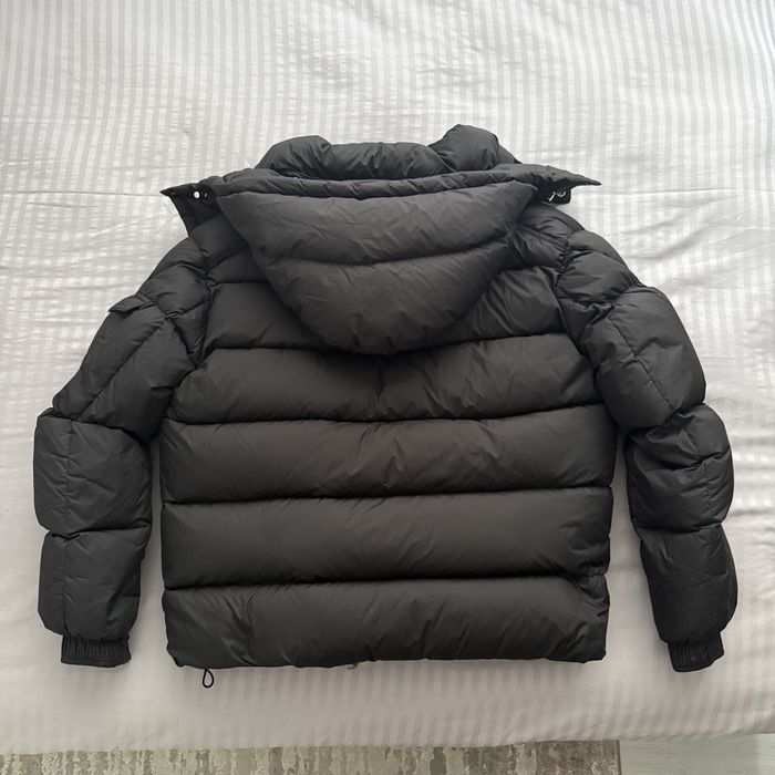 Geaca Moncler marimea 3