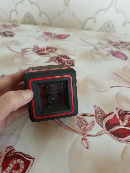 Продам лазер строительный