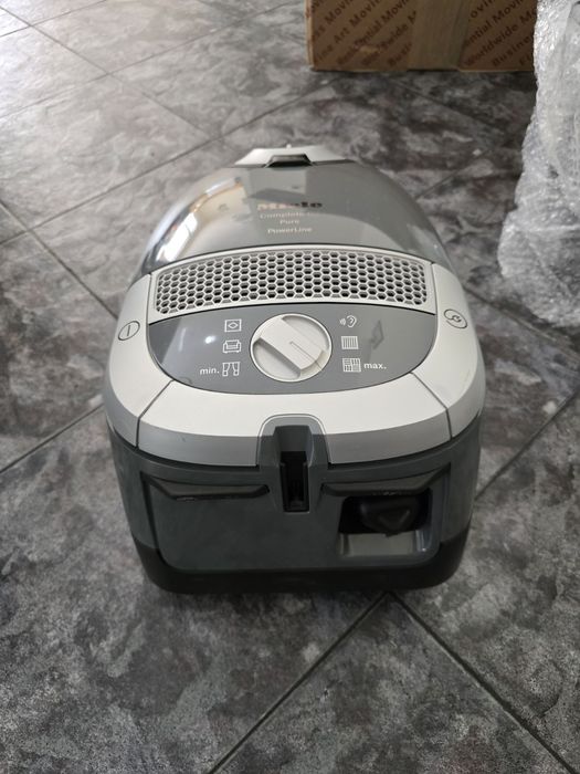 Прахосмукачка Miele C2 Powerline