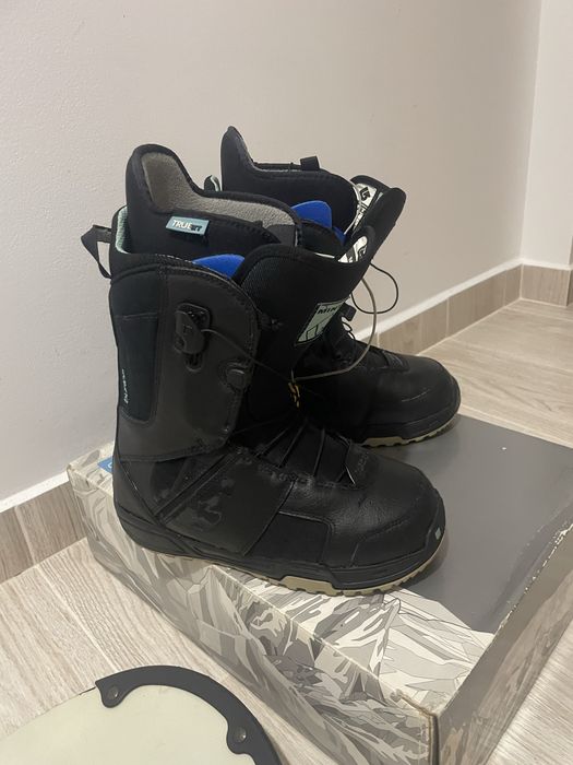 Placa Snowboard + Boots Burton + Legaturi