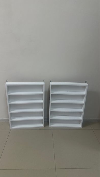 Продам кушетку ( лампу, стул, штор)