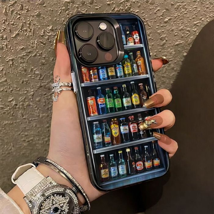 Чехол для iPhone с 3D мини-баром – стильный и необычный