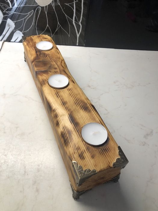 Винтидж троен свещник.