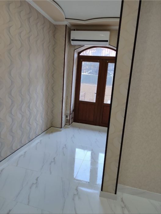 Срочно сдается 2х комнатная квартира семьям 250$