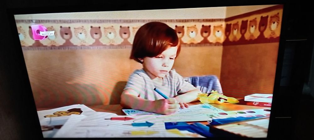 Продаётся телевизор ARTEL 32 СМАРТ.