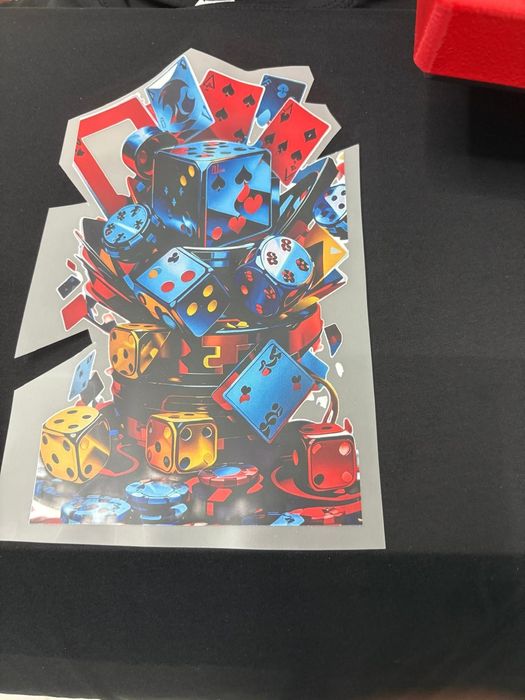 Тениска с уникален дизайн