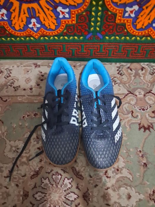 Футзалки гарантия не знаю