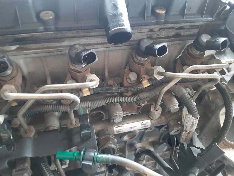 Rampa injectoare 2.0 hdi peugeot 206 peugeot 306 307 partner citroen c5 xsara berlingo 9640387980