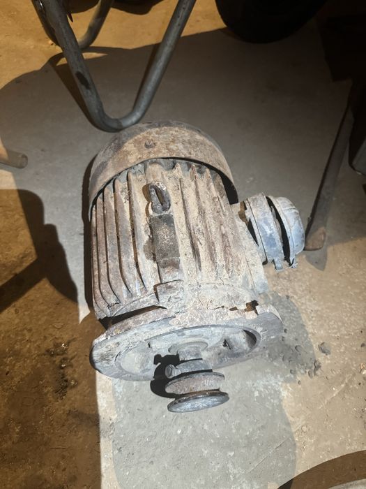 Электродвигатель советский