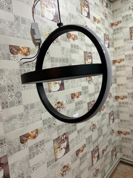 Продам люстру на кухню