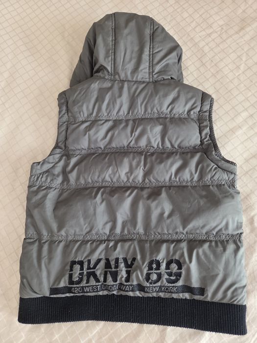 Елеци 8 и 4 г BOSS, DKNY