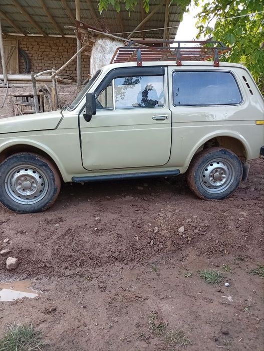 Niva holati yaxshi yili 1991 gaz -benzin 65 tahlik pirapani bor yaxshi