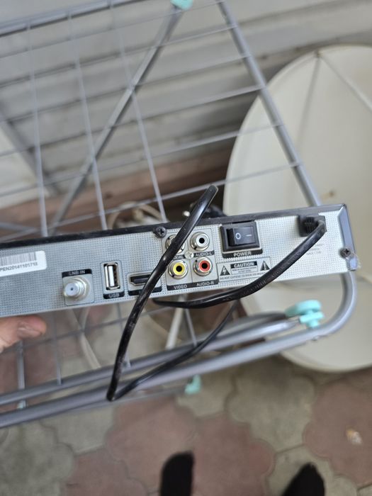 Спутниковая тарелка мини 1 метр, ресивер.