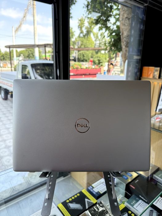 Ноутбук Dell сенсорный