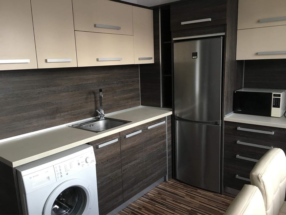 Дава се под наем Тристаен апартамент в Габрово, Борово - 90 кв.м за 255 € - Снимка #2