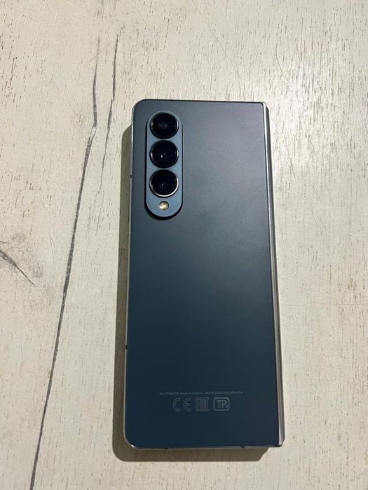 Samsung Z fold 4 256