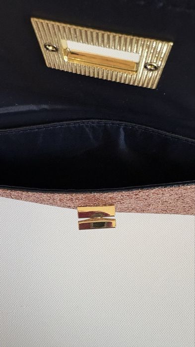 Rose Gold клъч чантичка Estēe Lauder