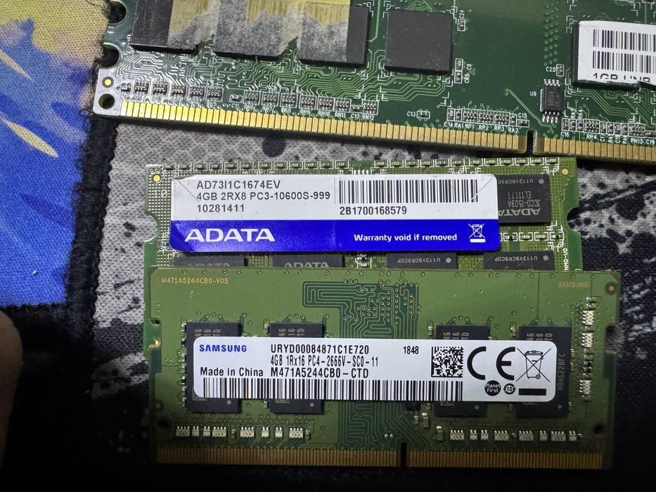 Продам для ноубука DDR 4 по 4gb