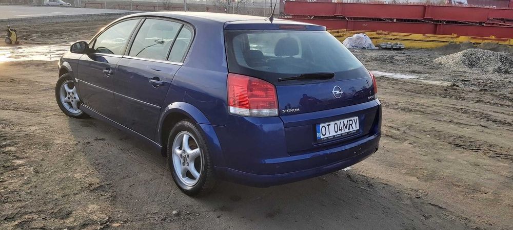 Opel Signum 1.9 cdti diesel 150cp an 2008,6 +1 trepte cu carte service