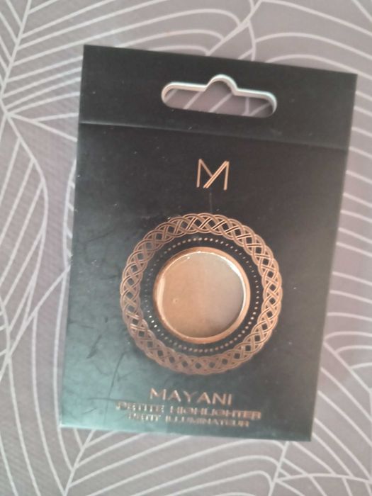 Грим козметика...