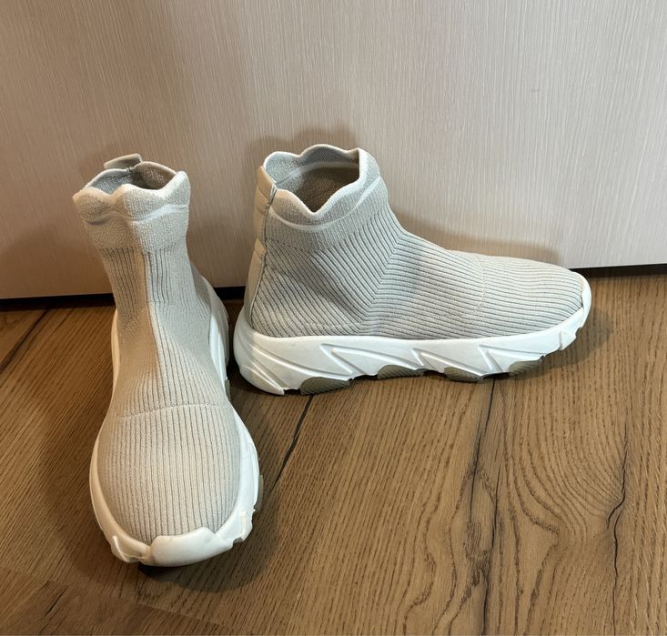 Дамски обувки и чехли