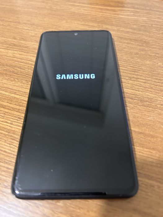 Продам Samsung Galaxy A51