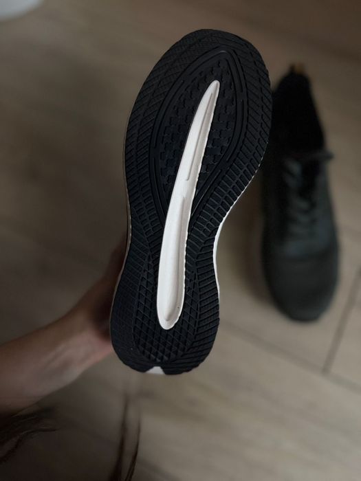 Кроссовки Baolan новые