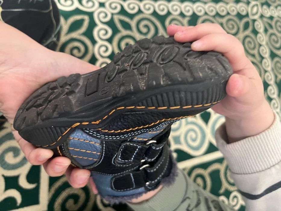 Детские зимние ботинки