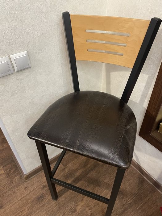 Стул барный высокий