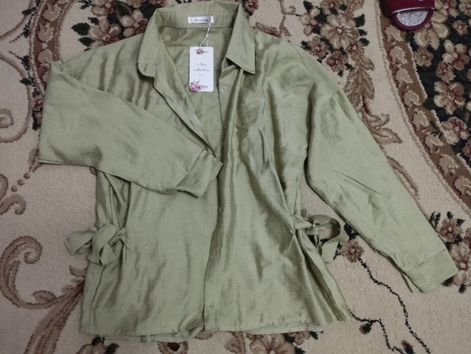 Продам женские платья